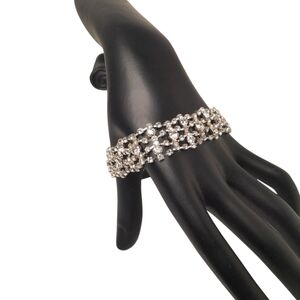 Elegant Silver Lace Bracelet